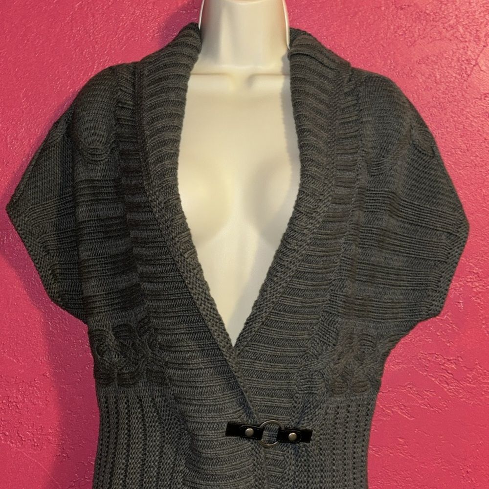 Tommy Hilfiger grey cozy cotton fitted sweater. Size medium. Academia, Scandi